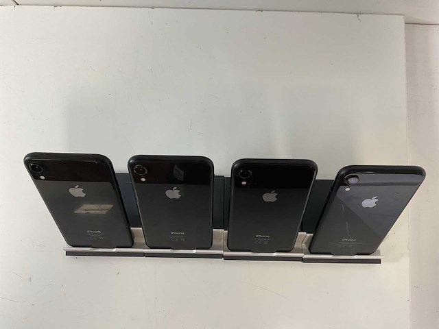 Apple iphone xr - 64 gb - black (4x) - afbeelding 3 van  3
