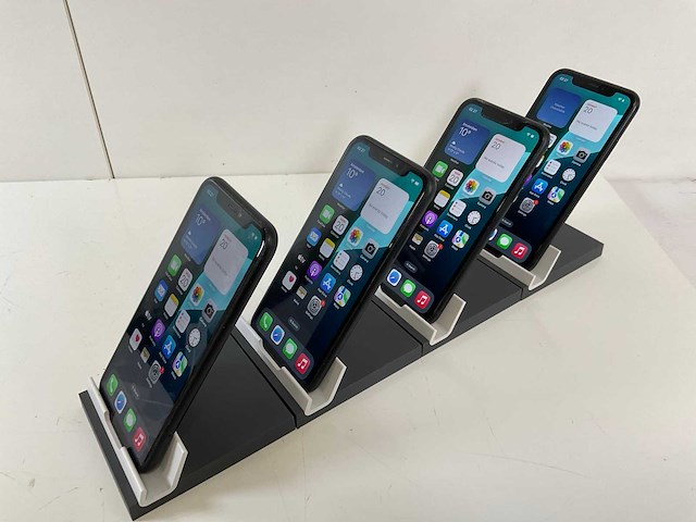 Apple iphone xr - 64 gb - black (4x) - afbeelding 3 van  5