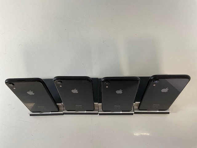 Apple iphone xr - 64 gb - black (4x) - afbeelding 5 van  5