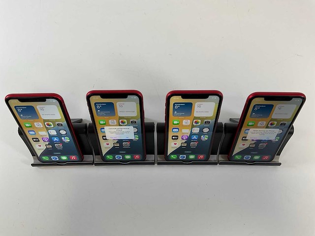 Apple iphone xr - 64 gb - red (4x) - afbeelding 2 van  5