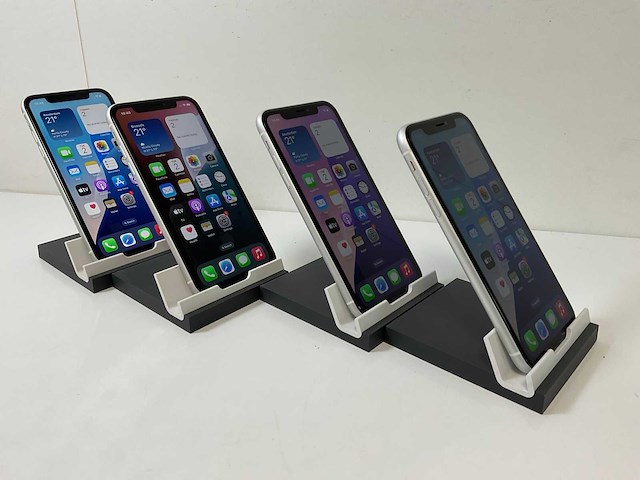 Apple iphone xr - 64 gb - white (4x) - afbeelding 4 van  6