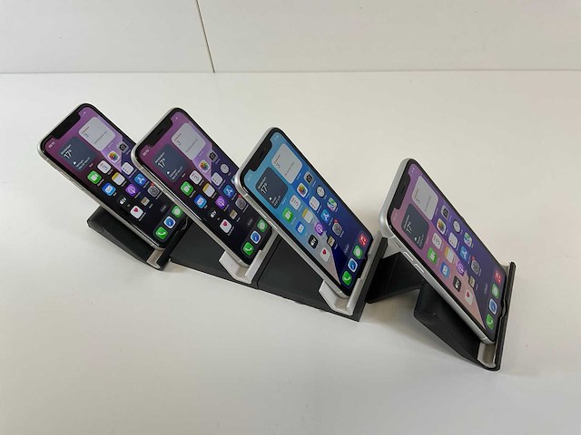 Apple iphone xr - 64 gb - white (4x) - afbeelding 4 van  5