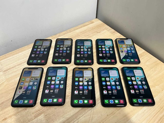 Apple iphone xr | a2105 mobiele telefoon (10x) - afbeelding 1 van  13