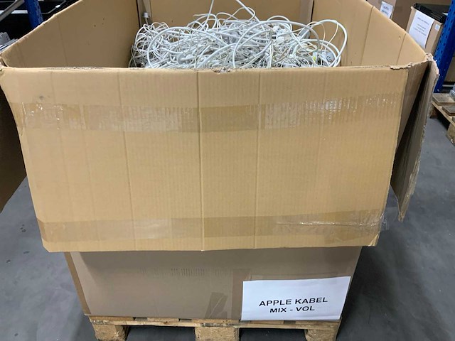 Apple kabelmix palletdoos - afbeelding 1 van  2