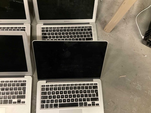 Apple laptops (4x) - afbeelding 3 van  4