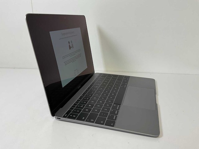 Apple macbook 12”, core(tm) m3-7y32, 8 gb ram, 251 gb nvme laptop - afbeelding 2 van  7