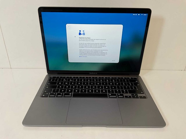 Apple macbook air 13”, apple m1, 16 gb ram, 251 gb nvme laptop - afbeelding 1 van  7