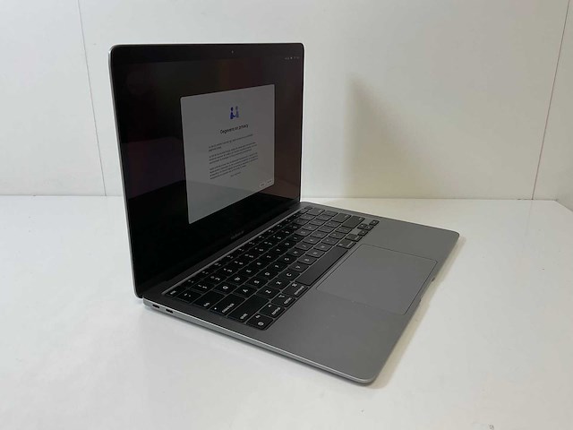 Apple macbook air 13”, apple m1, 8 gb ram, 121 gb nvme laptop - afbeelding 2 van  7