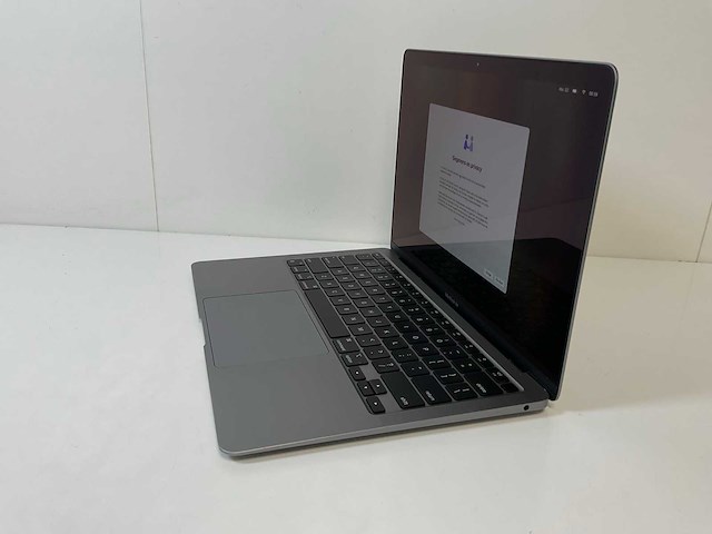 Apple macbook air 13”, apple m1, 8 gb ram, 121 gb nvme laptop - afbeelding 3 van  7