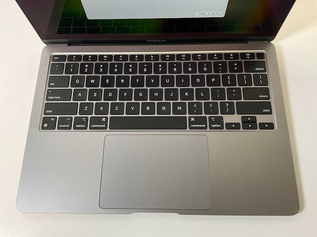 Apple macbook air 13”, apple m1, 8 gb ram, 121 gb nvme laptop - afbeelding 4 van  7