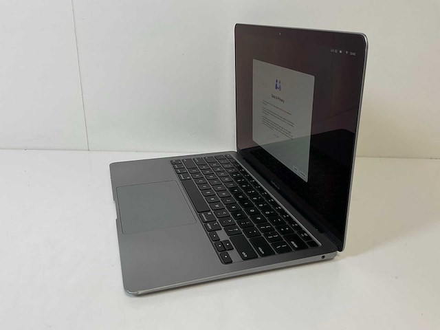 Apple macbook air 13”, apple m1, 8 gb ram, 121 gb nvme laptop - afbeelding 3 van  8