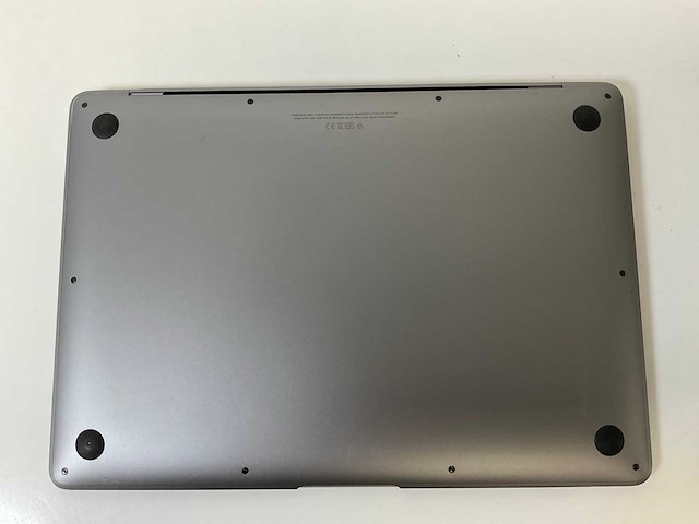 Apple macbook air 13”, apple m1, 8 gb ram, 121 gb nvme laptop - afbeelding 6 van  7
