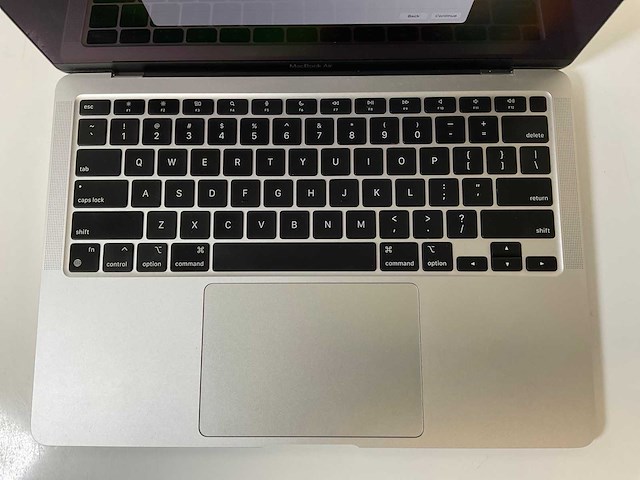 Apple macbook air 13”, apple m1, 8 gb ram, 251 gb nvme laptop - afbeelding 4 van  7
