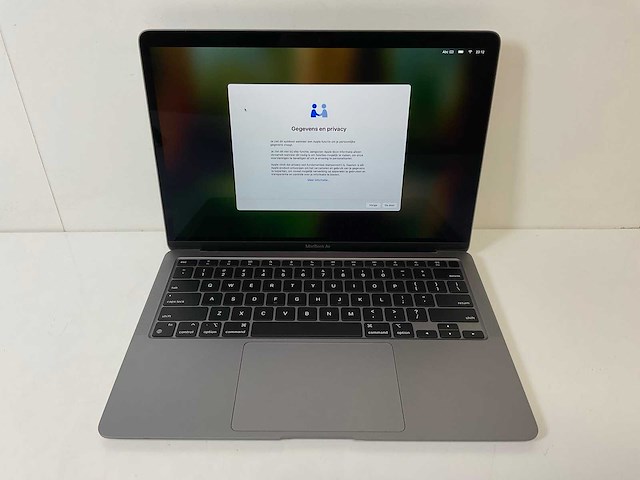 Apple macbook air 13”, apple m1, 8 gb ram, 251 gb nvme laptop - afbeelding 1 van  7