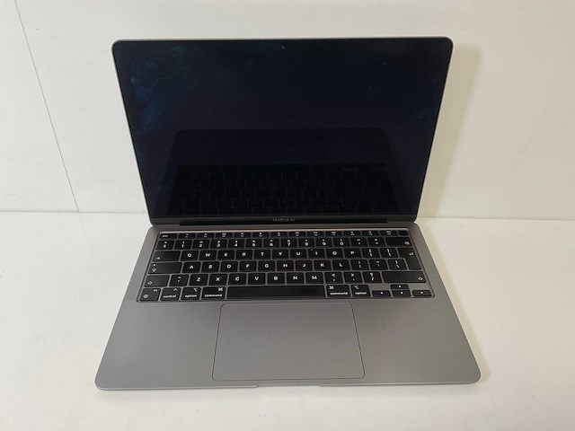 Apple macbook air 13”, apple m1, 8 gb ram, 251 gb nvme laptop - afbeelding 1 van  7