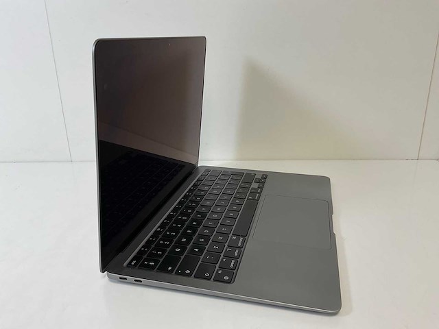 Apple macbook air 13”, apple m1, 8 gb ram, 251 gb nvme laptop - afbeelding 2 van  7