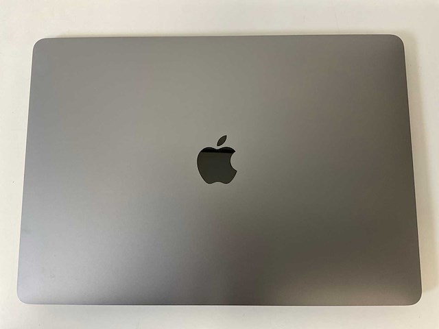 Apple macbook air 13”, apple m1, 8 gb ram, 251 gb nvme laptop - afbeelding 4 van  6