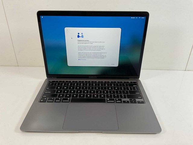 Apple macbook air 13”, apple m1, 8 gb ram, 251 gb nvme laptop - afbeelding 1 van  7