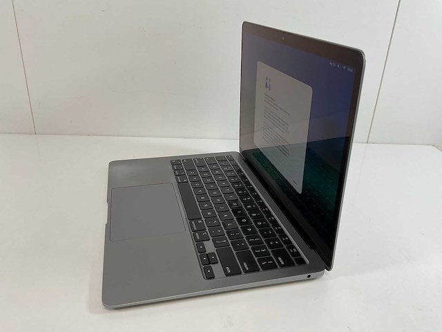 Apple macbook air 13”, apple m1, 8 gb ram, 251 gb nvme laptop - afbeelding 3 van  7