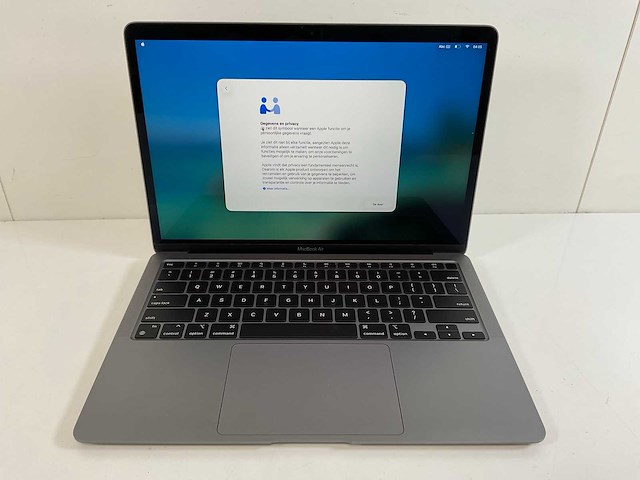 Apple macbook air 13”, apple m1, 8 gb ram, 251 gb nvme laptop - afbeelding 1 van  8