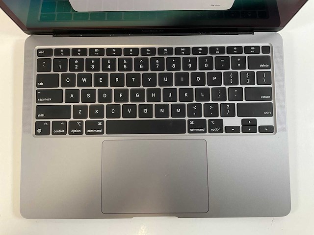 Apple macbook air 13”, apple m1, 8 gb ram, 251 gb nvme laptop - afbeelding 4 van  8