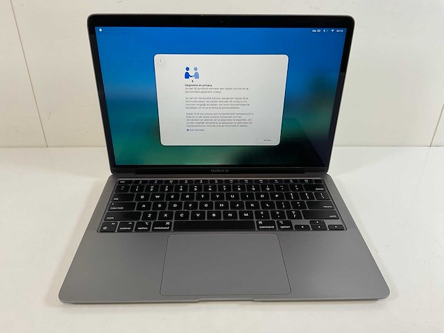 Apple macbook air 13”, apple m1, 8 gb ram, 251 gb nvme laptop - afbeelding 1 van  8
