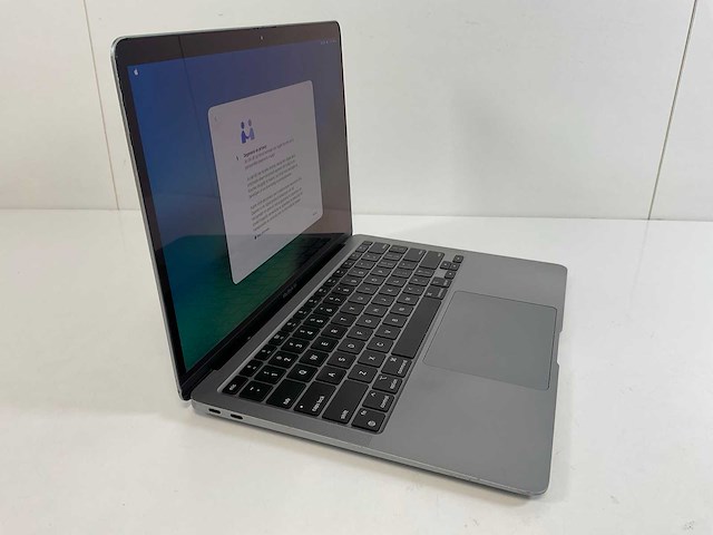 Apple macbook air 13”, apple m1, 8 gb ram, 251 gb nvme laptop - afbeelding 1 van  6