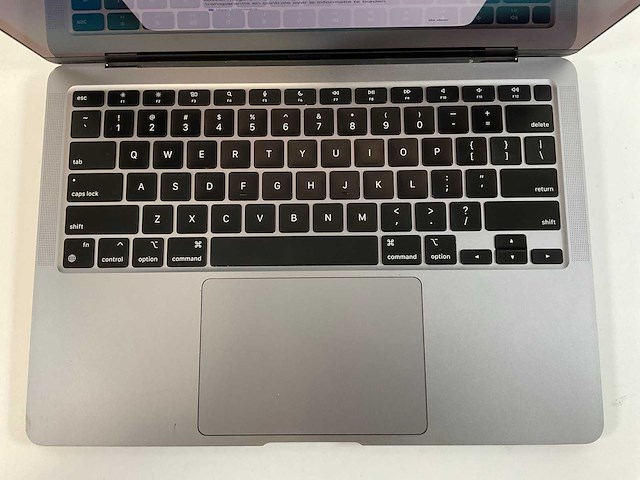 Apple macbook air 13”, apple m1, 8 gb ram, 251 gb nvme laptop - afbeelding 4 van  7