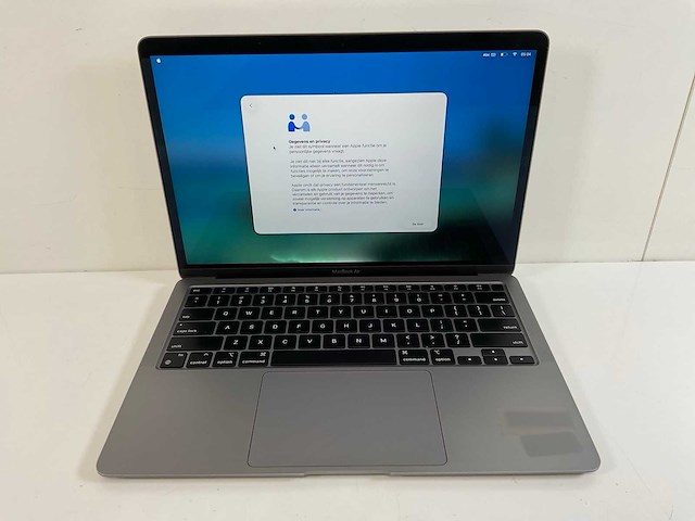 Apple macbook air 13”, apple m1, 8 gb ram, 251 gb nvme laptop - afbeelding 1 van  7