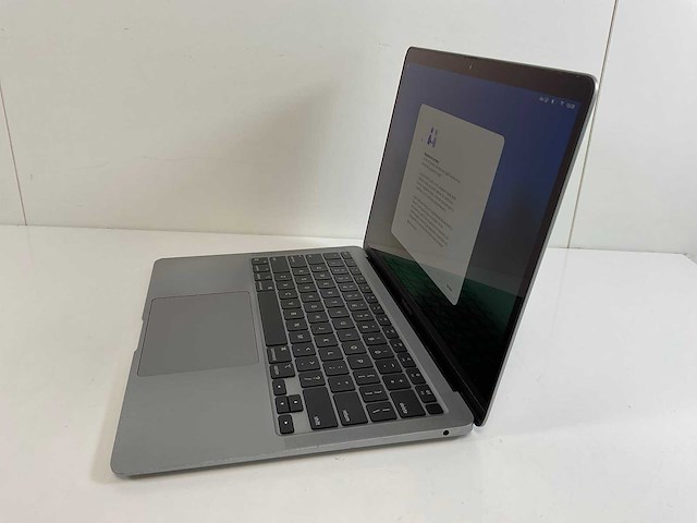 Apple macbook air 13”, apple m1, 8 gb ram, 251 gb nvme laptop - afbeelding 2 van  4
