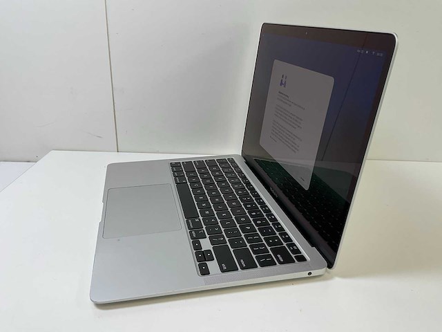 Apple macbook air 13”, apple m1, 8 gb ram, 251 gb nvme laptop - afbeelding 1 van  3