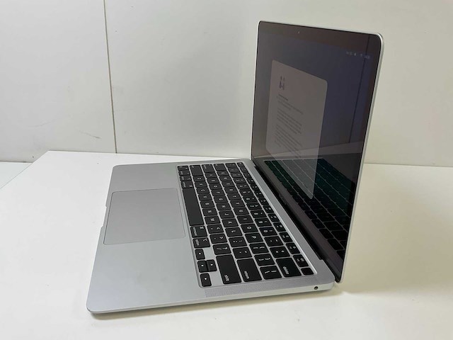 Apple macbook air 13”, apple m1, 8 gb ram, 251 gb nvme laptop - afbeelding 3 van  7