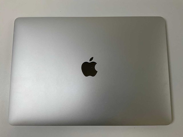 Apple macbook air 13”, apple m1, 8 gb ram, 251 gb nvme laptop - afbeelding 5 van  7