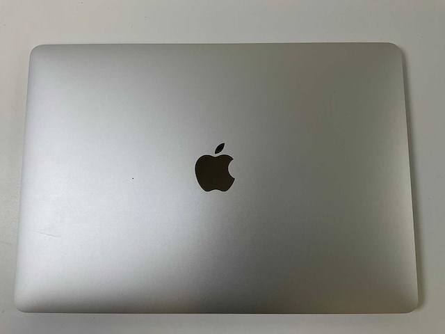 Apple macbook air 13”, apple m1, 8 gb ram, 251 gb nvme laptop - afbeelding 4 van  6