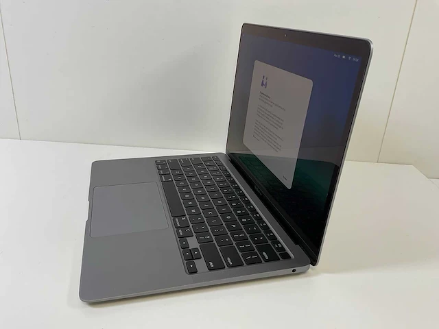 Apple macbook air 13”, apple m1, 8 gb ram, 251 gb nvme laptop - afbeelding 3 van  7