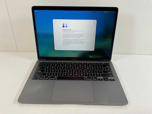 Apple macbook air 13”, apple m1, 8 gb ram, 256 gb nvme laptop - afbeelding 1 van  7