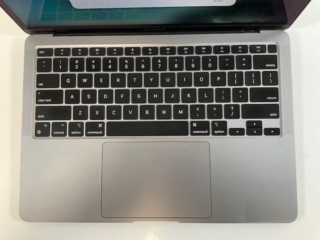 Apple macbook air 13”, apple m1, 8 gb ram, 256 gb nvme laptop - afbeelding 4 van  7