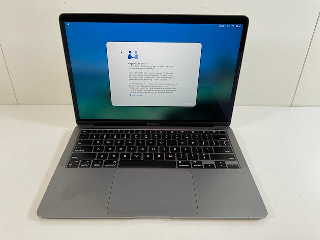 Apple macbook air 13”, apple m1, 8 gb ram, 256 gb nvme laptop - afbeelding 1 van  7