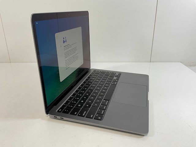 Apple macbook air 13”, apple m1, 8 gb ram, 256 gb nvme laptop - afbeelding 2 van  9