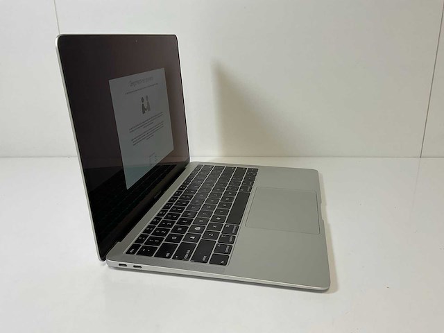 Apple macbook air 13”, core(tm) i5 8th gen, 16 gb, 500 gb nvme laptop - afbeelding 2 van  7