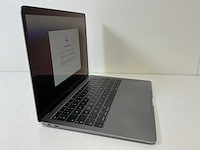 Apple macbook air 13”, core(tm) i5 8th gen, 8 gb ram, 128 gb nvme laptop
