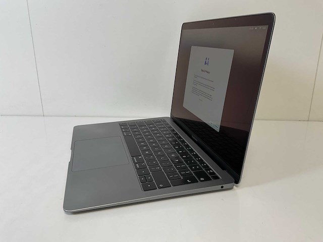 Apple macbook air 13”, core(tm) i5 8th gen, 8 gb ram, 128 gb nvme laptop - afbeelding 2 van  4