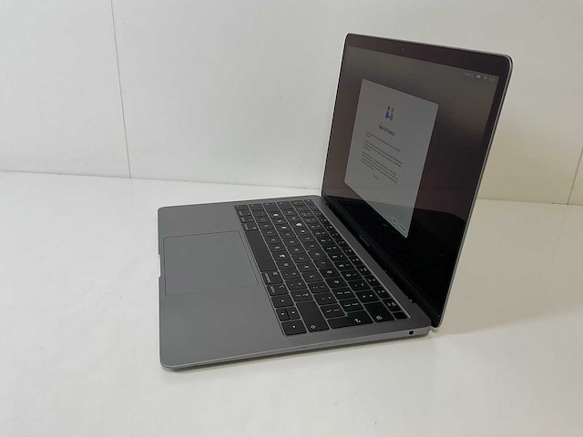 Apple macbook air 13”, dual-core intel i5, 8 gb ram, 121 gb nvme laptop - afbeelding 3 van  7