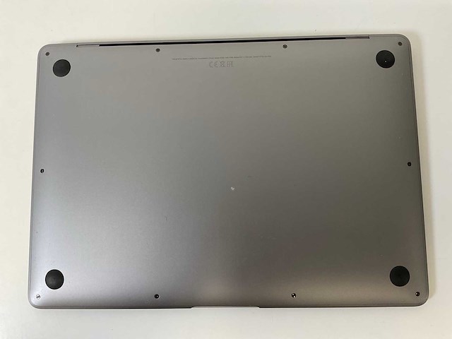 Apple macbook air 13”, dual-core intel i5, 8 gb ram, 121 gb nvme laptop - afbeelding 6 van  7
