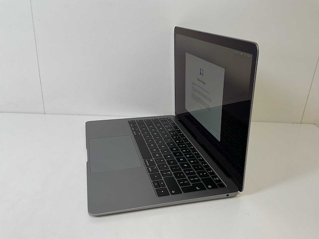 Apple macbook air 13”, dual-core intel i5, 8 gb ram, 251 gb nvme laptop - afbeelding 3 van  7