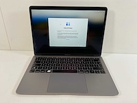 Apple macbook air 13”, dualcore i5, 8 gb ram, 121 gb nvme laptop - afbeelding 1 van  6
