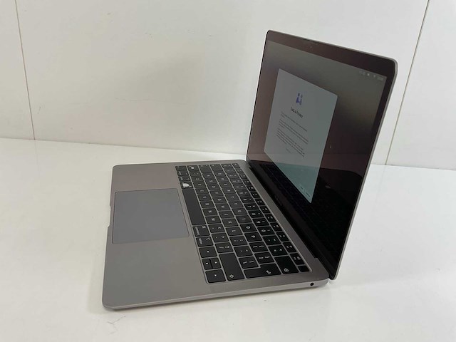 Apple macbook air 13”, dualcore i5, 8 gb ram, 121 gb nvme laptop - afbeelding 3 van  6