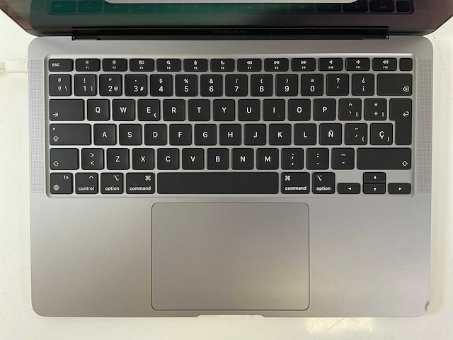 Apple macbook air 13.3”, apple m1, 16 gb ram, 251 gb nvme laptop - afbeelding 4 van  8