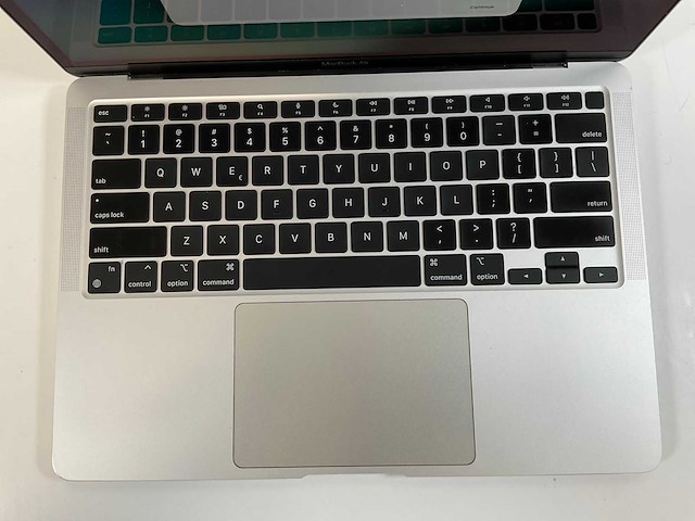 Apple macbook air 13.3”, apple m1, 16 gb ram, 256 gb nvme laptop - afbeelding 4 van  7