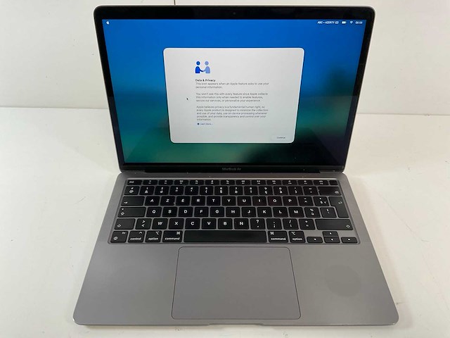 Apple macbook air 13.3”, apple m1, 16 gb ram, 256 gb ssd laptop - afbeelding 1 van  4